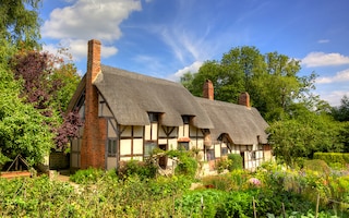 Anne Hathaway's Cottage in Stratford-upon-Avon.